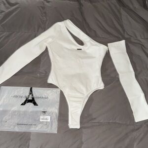 MANIERE De VIOR white body suit w sleeve